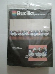 BUCILLA VINTAGE PLASTIC CANVAS KIT GAGGLE OF GEESE DRAFTSTOP/WALL HANGING 5"x34" - Picture 1 of 7