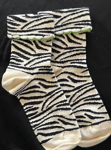 Gymboree  mod  zebra  girl socks   - Picture 1 of 4