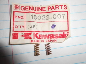 NOS Kawasaki Throttle Stop Screw Spring H1 H2 KZ900 Z1 KZ1000 16022-007 - Foto 1 di 1