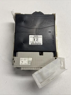 2012-2014 Toyota Prius V Multiplex Network Body Module w/ Plugs OEM Foto 1 de 4