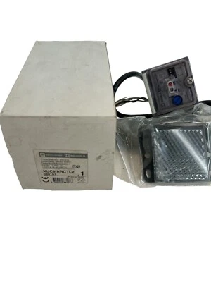 Telemecanique XUC9ARCTL2 / XUC-9ARCTL2 Sensor SQUARE D 088107 - Image 1 of 2