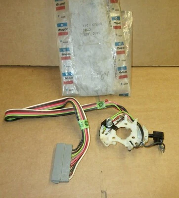 Переключатель поворотника Mopar 4221498 1984-1989 Chrysler, Dodge, Plymouth новый из старых запасов - Изображение 1 из 3