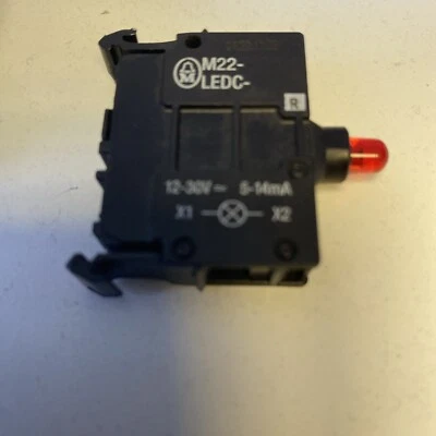 10X Eaton M22-LEDC-R LED-Element Rot 30V DC/AC - Bild 1 von 4