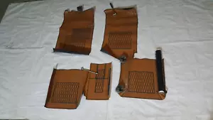 Set Tappeto tappetini auto per Fiat 132 berlina e familiare in gomma marca Lampa - Imagen 1 de 24