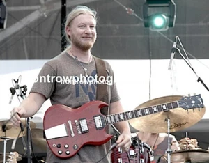 Derek Trucks - 8x10 Photo - Picture 1 of 1
