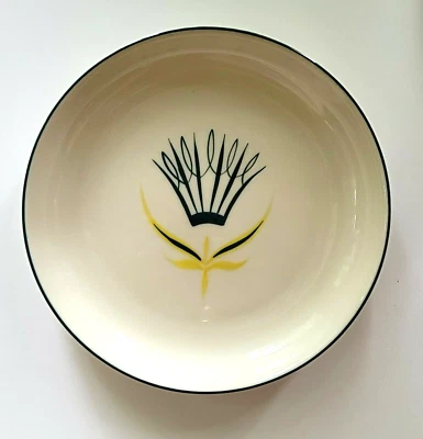 Vtg Bowl Winfield Royal Coronation Salad Soup 7 - 1/2" Crown ctr Green USA  MCM - Image 1 of 3