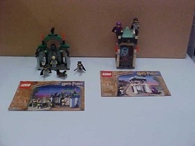 LEGO VINTAGE HARRY POTTER SETS 4702 AND 4735 BOTH VERY NICE WITH BOOKS
