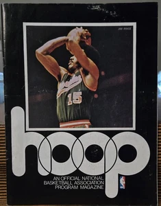 Hoop Program Magazine Golden State Warriors vs. Milwaukee Bucks Vintage - Picture 1 of 2