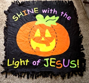 No Sew Fleece Throw Kit Jack-o-Lantern Pumpkin Fall Jesus Autumn Halloween - Picture 1 of 2