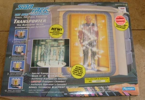 PLAYMATES NEXT GENERATION TRANSPORTER PLAYSET MISB NEW - Picture 1 of 1