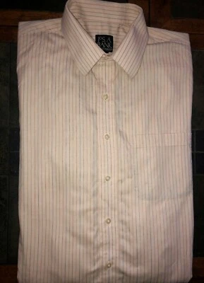 Camisa Para Hombres Jos A Bank Traveler Collection Ajuste A Medida Manga Larga Abotonada LG Foto 1 de 2