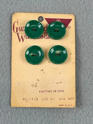 4 La Mode Green Two Hole Buttons 3/4 Inch On Original Card Vintage - Image 1 of 3