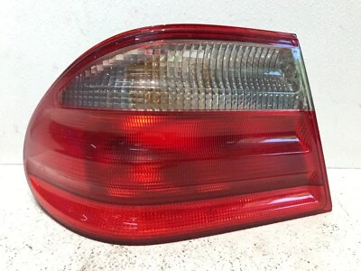 00-02 Luz trasera izquierda izquierda izquierda lado conductor mercedes-benz clase e430 e320 fabricante de equipos originales Foto 1 de 4