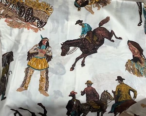 "Tela de coser algodón grandes vaqueros e indios en blanco 40"" L x 44"" W" - Imagen 1 de 2