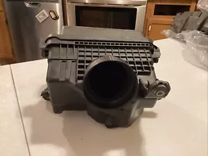 2018-2021 Hyundai Kona Air Cleaner Box 28110J9250 OEM - Bild 1 von 12