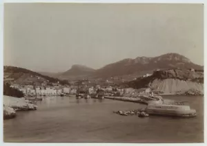 Cassis. Vue générale avec port et voiliers. Citrate circa 1900. - Imagen 1 de 1