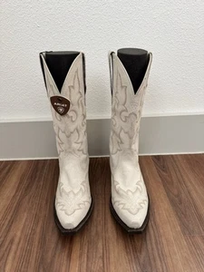 Ariat Women's Ivory White Jennings Cowboy Boots Stretch Fit Pointed Toe Size 9B - Picture 1 of 9
