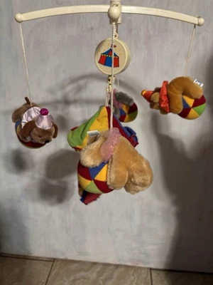 Dakin Baby Things Circo Musical Cuna Móvil De Colección 1985 Peluche Colores Vivos Foto 1 de 4