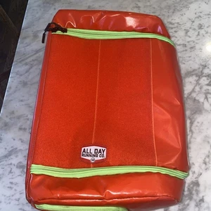 ALL DAY RUNNING COMPANY TEAM DUFFEL BAG BRIGHT RED & GREEN 21" x 13" x 10" - Picture 1 of 10