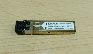 Finisar FTRJ-8519-7D-2.5 Transceptor SFP 2G FC 850 nm LC 550 m - Imagen 1 de 2