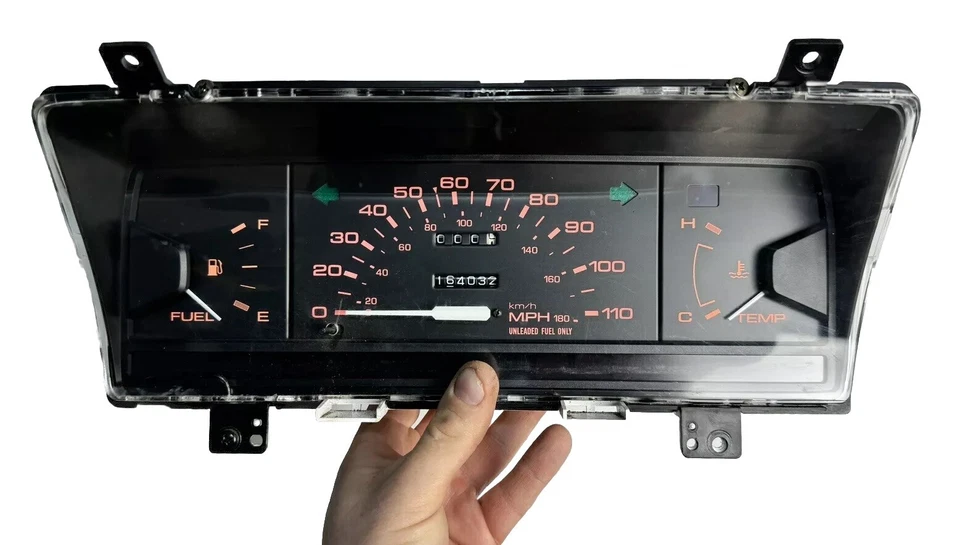 88 89 MAZDA B2200 2,2 L MT VELOCÍMETRO CLÚSTER OEM 164K 257500-2461 Foto 1 de 4