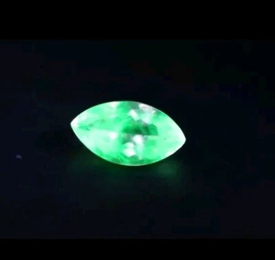 2.20ct Ultra Rare World Rarest Hyalite Opal color Change under UV Light - Image 1 of 4