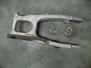 Honda CRF150F 2005 basculante brazo oscilante CRF 150 04 05 06 - Imagen 1 de 9