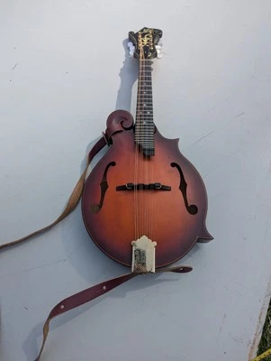 MORGAN MONROE MANDOLIN F SYTLE - Image 1 of 4