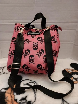 Betsey Johnson Skull & Cross Bones Insulated Lunch  Bag Crossbody  Pink & Black - Image 1 of 3