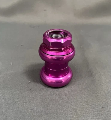 Chris King GripNut No-Logo Headset 1" Threaded 3D Violet 110g - Image 1 of 4