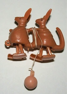 Vintage Plastic Space Kangaroos Ramp Walker Dime Store Prize New NOS 1980s - Picture 1 of 3