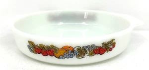 Anchor Hocking Fire King Round Vegetable Fruit Pattern Milk Glass Casserole Dish - Picture 1 of 10