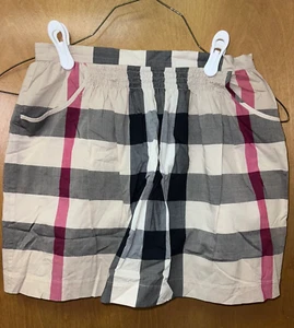 Girls Size 14Y BURBERRY Classic Plaid Mini Skirt/Side Zip / Smocking at waist - Picture 1 of 5