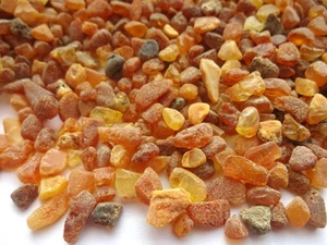 500 gr PEQUEÑAS PIEDRAS ÁMBAR BÁLTICO NATURAL 4-10mm, para decoración - Imagen 1 de 4