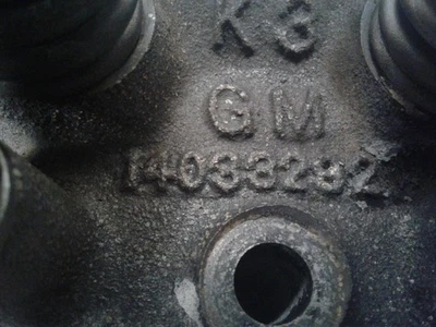 Culata 6-173 2,8 L 2BC compatible con 82-86 6000 593080 Foto 1 de 4