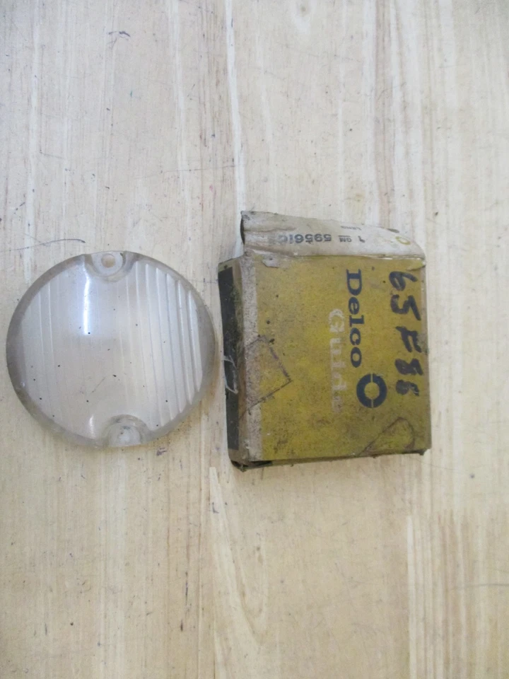 Nuevo de Lote Antiguo 1965 OldsMOBILE Cutlass 442 Lente de Luz Inversa de Respaldo AC DELCO ORIG Foto 1 de 4