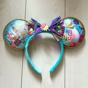 Disney- Parks 2025 It’s a Small World Minnie Ears Collection Attraction Stirnband - Bild 1 von 8