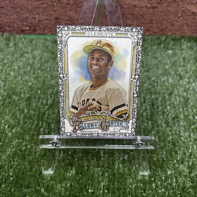 2025 Topps Allen & Ginter РОБЕРТО КЛЕМЕНТЕ 1/1 фиолетовая фольга филигранная параллельная HOF - Изображение 1 из 4