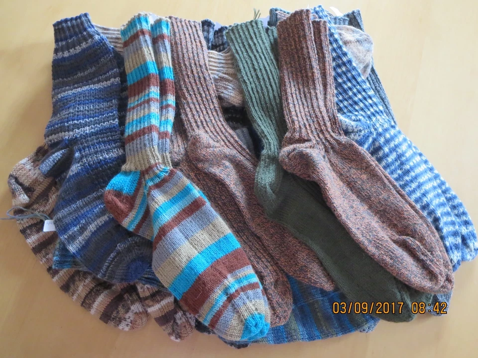 MARKENLOS Socken,Herrensocken,gestrickt,gestrickte Socken,Handarbeit,versch.Muster,Gr44/45