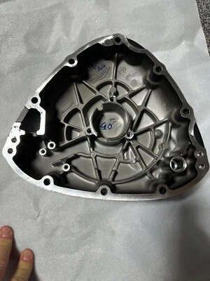 TRIUMPH BONNEVILLE Street Scrambler. 900 2024 CARCASA EMBRAGUE (19376) Foto 1 de 2