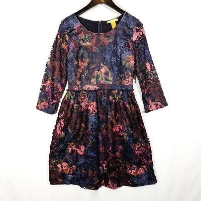 $495 Vestido Catherine Malandrino Burnout Encaje Floral Calce y Acampanado Tie Dye Talla 6 Foto 1 de 4