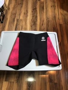 SIZE LARGE Womens Active wear/Cycling new Black/Pink Yamaha Neoprene Ride Short - Picture 1 of 9