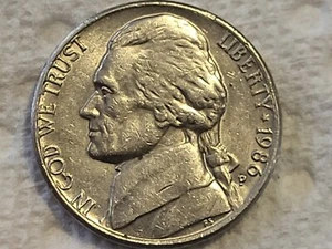  1986 P Jefferson Nickel  misplaced mint mark error.. High P  ERROR - Picture 1 of 2