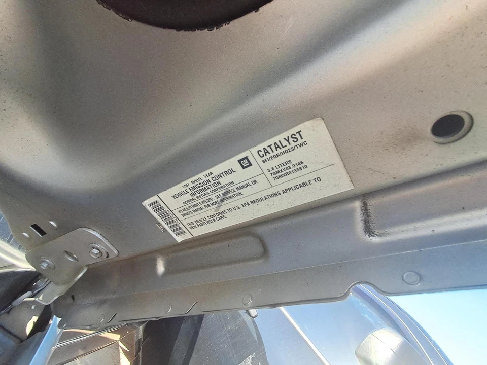 Used Fuel Tank fits: 2007 Buick Lucerne 3.9L opt LGD Grade A - Imagem 1 de 4