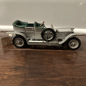 Exclusive Collectible: 1907 Rolls-Royce Silver Ghost Diecast Model - Picture 1 of 16