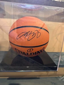 Lebron James signed basketball with COA - Picture 1 of 2