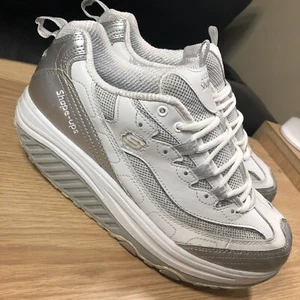 Zapatos tonificadores para caminar Skechers Shape-Ups (12354) blancos/plateados brillantes/brillantes - Imagen 1 de 12