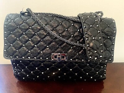 Bolso de hombro grande Valentino negro acolchado cuero napa Rockstud Spike Foto 1 de 4