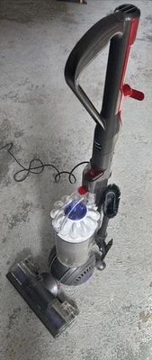 Dyson  Slim Ball Upright Vacuum Cleaner WHITE Works - Image 1 of 4