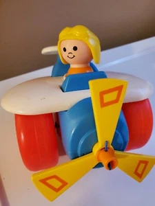 VINTAGE 1980 FISHER PRICE AIRPLANE - Picture 1 of 4